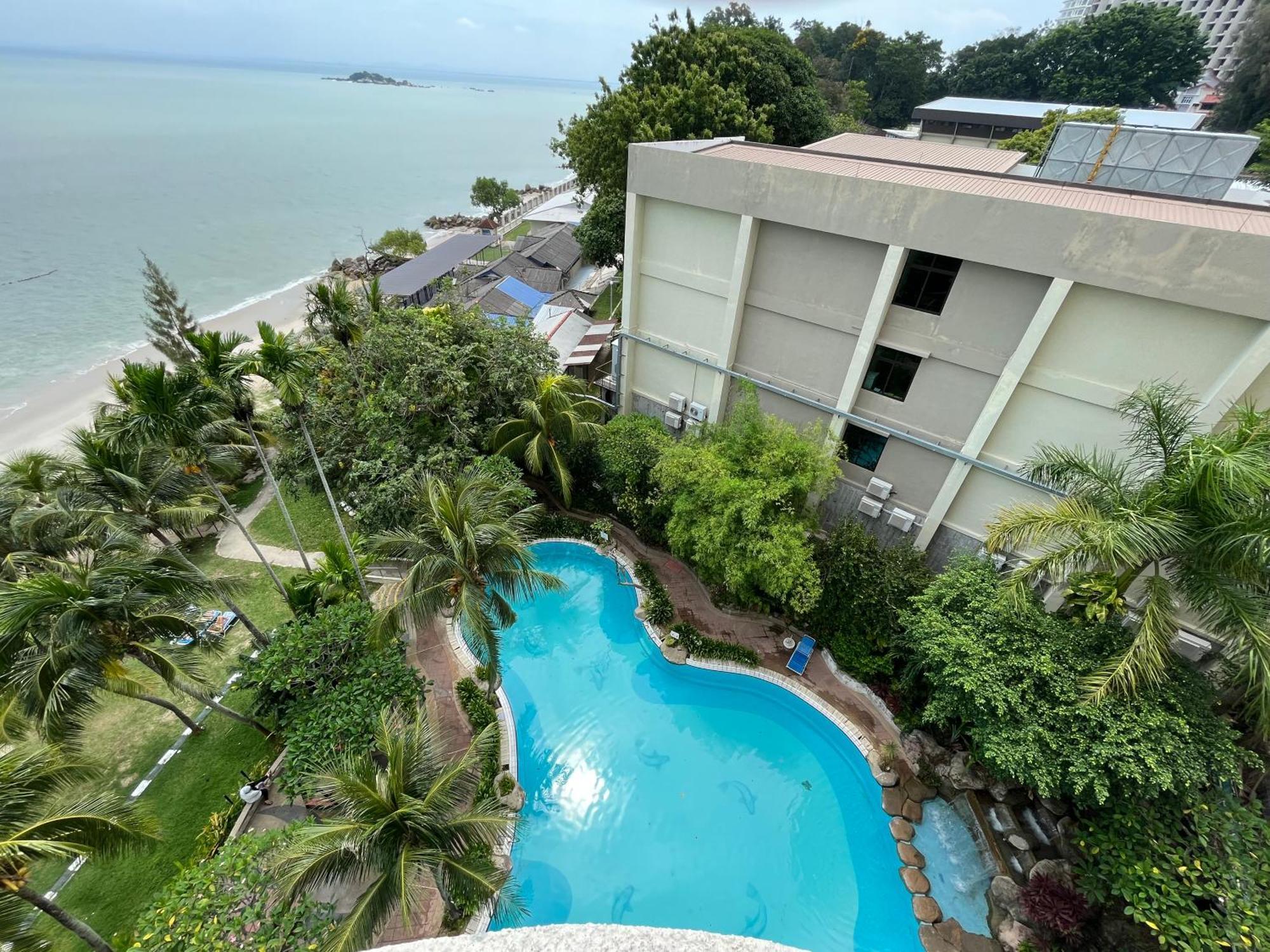 Hotel Paradise By The Sea In Penang By Veron At Rainbow Paradise Tanjung Bungah  Zewnętrze zdjęcie